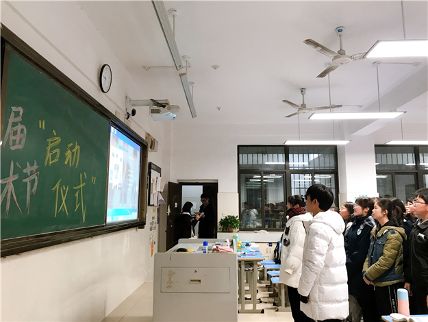 高一年級(jí):展合唱魅力  迎校園文化藝術(shù)節(jié)(圖3)