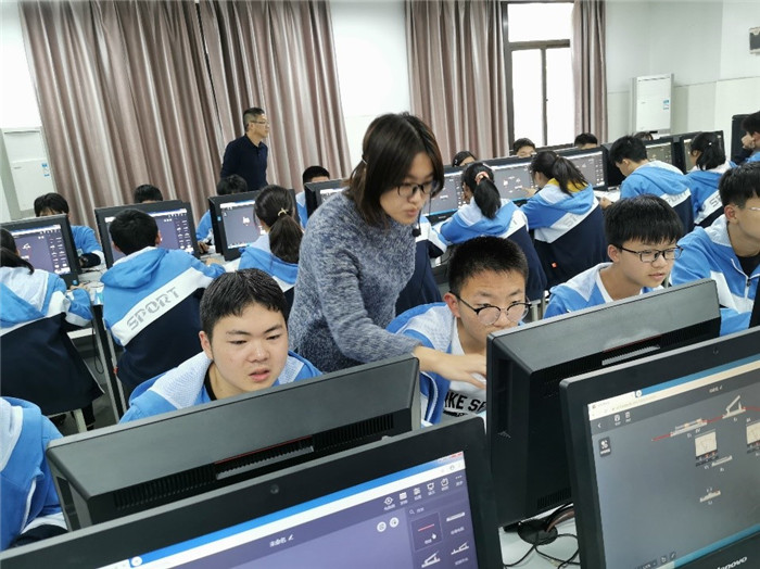 合肥七中教育教學(xué)視導(dǎo)信息技術(shù)、通用技術(shù)篇(圖1)