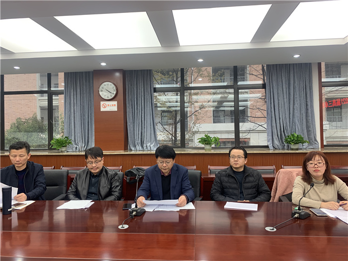 高三級部：志不求易更卓越，學(xué)不避難自折桂(圖1)