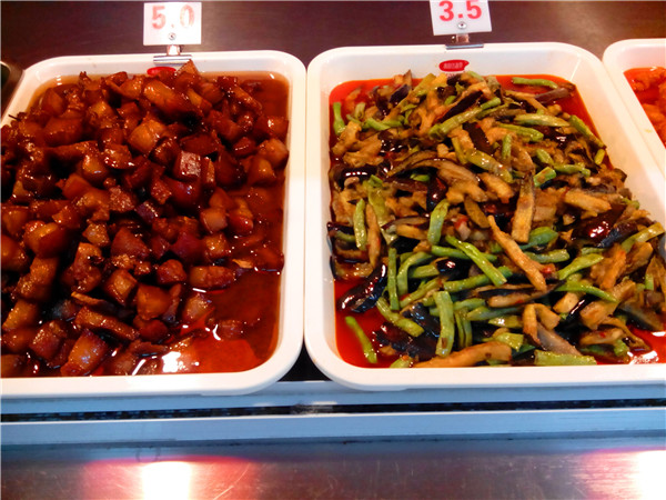 打造“陽(yáng)光廚房”，辦師生滿意食堂(圖6)