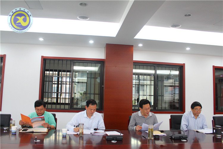 校黨總支舉行“兩學(xué)一做”專題研討(圖2)