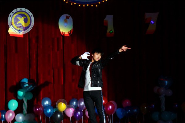 師生歡聚迎新年，載歌載舞譜新篇(圖7)