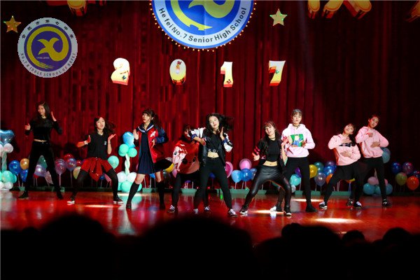 師生歡聚迎新年，載歌載舞譜新篇(圖26)