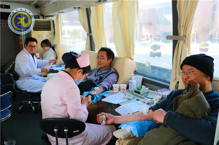 獻血車開進校園，愛心溢滿人間(圖8)