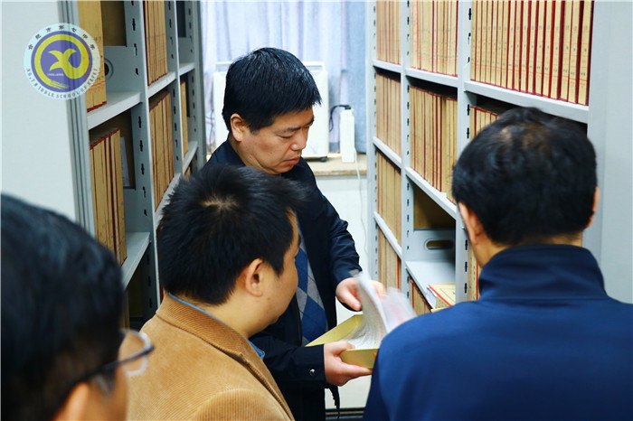  市檔案局、教育局檢查指導(dǎo)學(xué)校檔案工作(圖2)