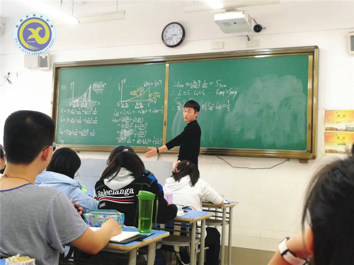 合肥七中2018年校本課程巡展——張冠楚、趙偉老師的《微積分情緣初探》(圖2)