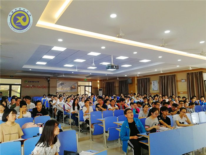 唇槍舌戰(zhàn)辯真理，意氣風(fēng)發(fā)展風(fēng)采(圖1)
