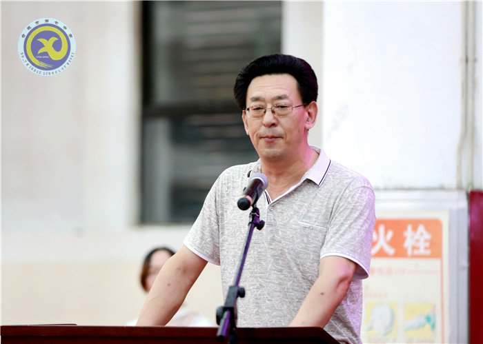 有你同行，風(fēng)雨無(wú)阻；斗志昂揚(yáng)，擁抱彩虹(圖3)