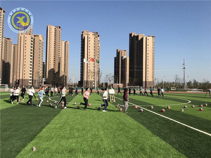 青年教師展英姿，共同研討齊進步(圖1)