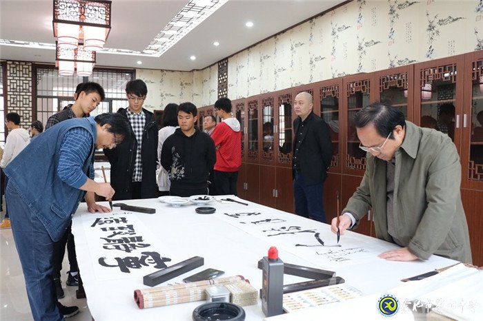 萬(wàn)家教育：科大訊飛劉浩、知名作家莫幼群等走進(jìn)合肥七中 傳遞藝術(shù)與科技之美(圖8)