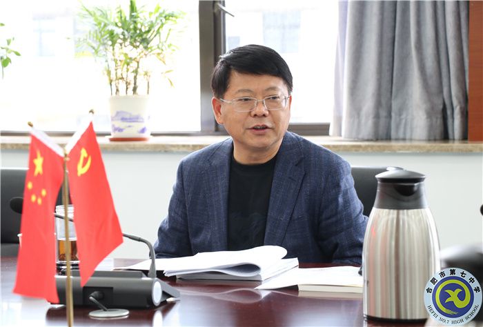 鄧校.jpg 鄧校.jpg