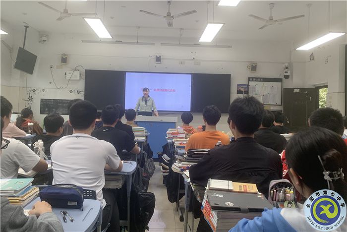 牛淼.jpg 牛淼.jpg