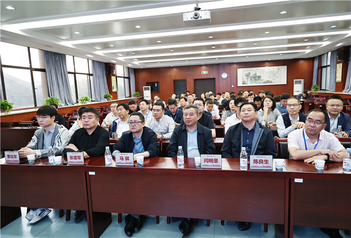 陜西省基礎教育信息化領導力培訓班一行蒞臨合肥七中參交流(圖5) 陜西省基礎教育信息化領導力培訓班一行蒞臨合肥七中參交流(圖5)