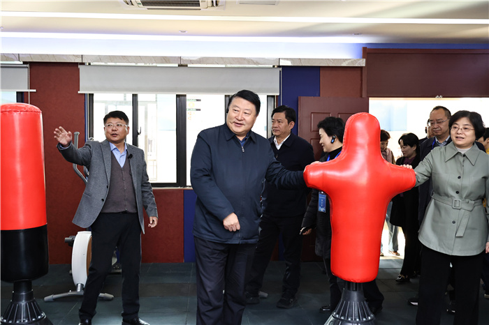 溫暖同行，守護心靈！安徽省心理健康教育現(xiàn)場會在合肥七中舉行！(圖3)