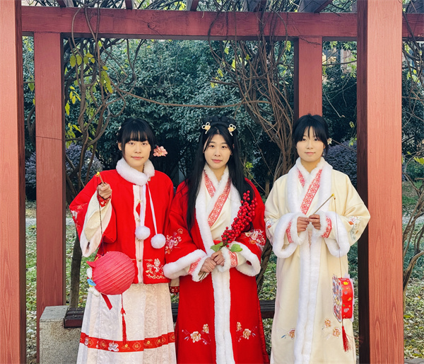 情暖冬至美好相伴 傳承文化溫情校園(圖2) 情暖冬至美好相伴 傳承文化溫情校園(圖2)