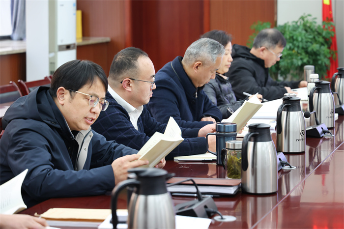 合肥七中黨委開展2025年第一次中心組理論學習(圖2)