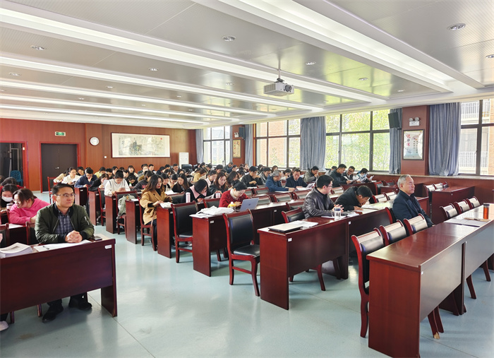 合肥七中高三年級召開階段性學情分析會(圖1)