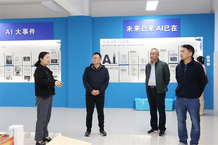 中科大附中實驗學校一行蒞臨合肥七中考察交流(圖3)