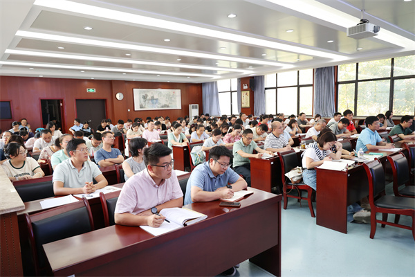 全體黨員大會3.jpg