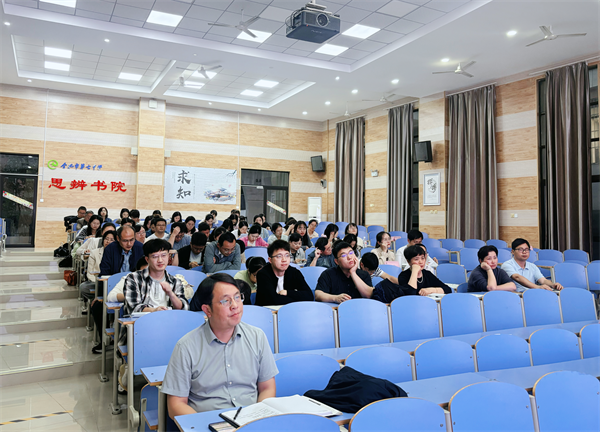 合肥七中高三年級(jí)召開階段性學(xué)情分析會(huì)(圖1)