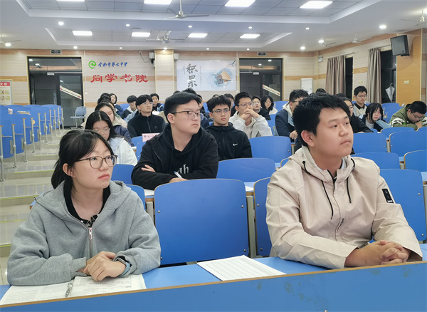 合肥七中高二年級召開學(xué)生自主管理會(圖2)