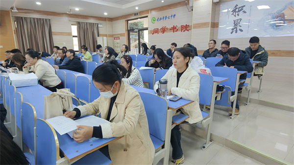 合肥七中高二年級召開第三次全體教師會暨學(xué)情分析會(圖1)