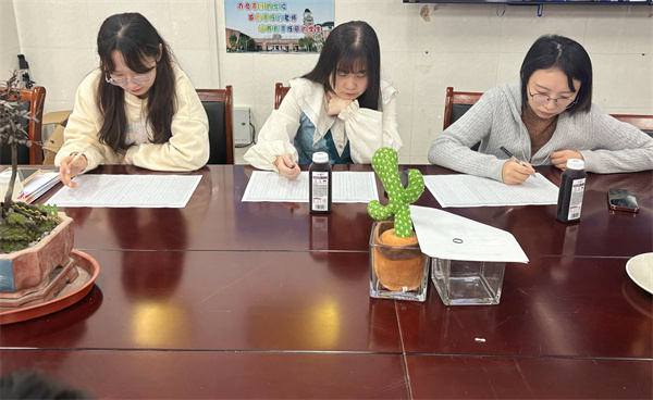 合肥七中高三年級召開班級學情分析會(圖2)