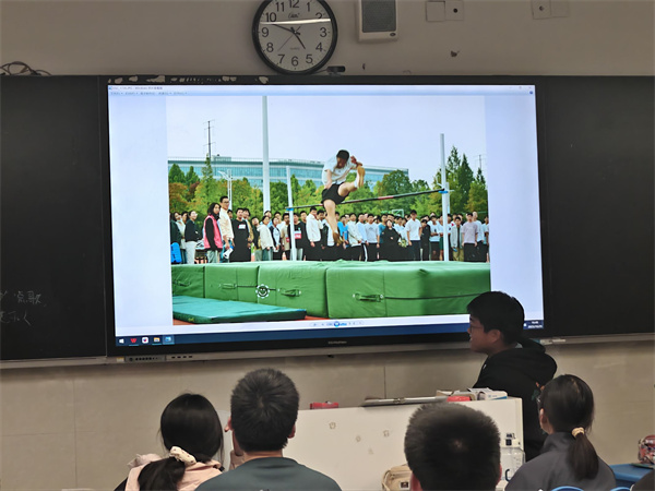 運(yùn)動(dòng)會(huì)總結(jié)表彰主題班會(huì)溫情落幕——比金牌更閃耀的，是那顆為集體而戰(zhàn)的心(圖1)