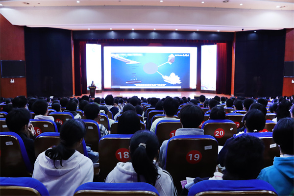 合肥七中第48期團校第三講開課(圖1) 合肥七中第48期團校第三講開課(圖1)