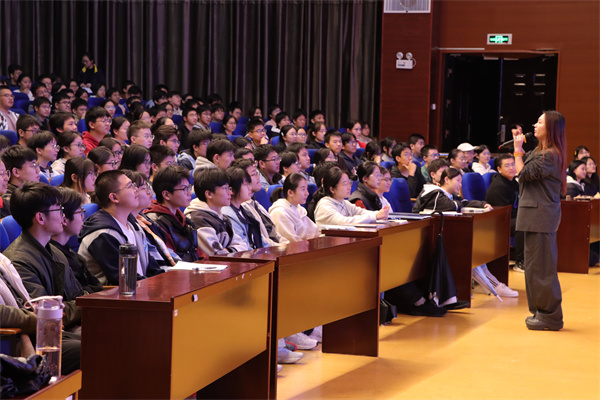 合肥七中第48期團校第五課開課(圖3) 合肥七中第48期團校第五課開課(圖3)