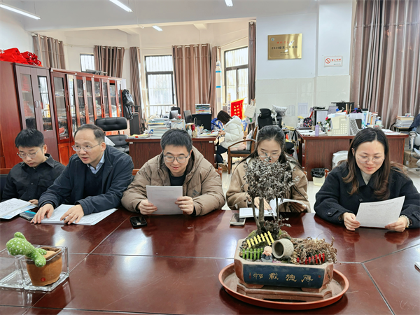 組團(tuán)聚力！讓教學(xué)做到“精準(zhǔn)滴灌”(圖2)