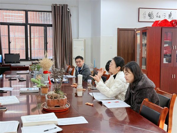 組團(tuán)聚力！讓教學(xué)做到“精準(zhǔn)滴灌”(圖3)