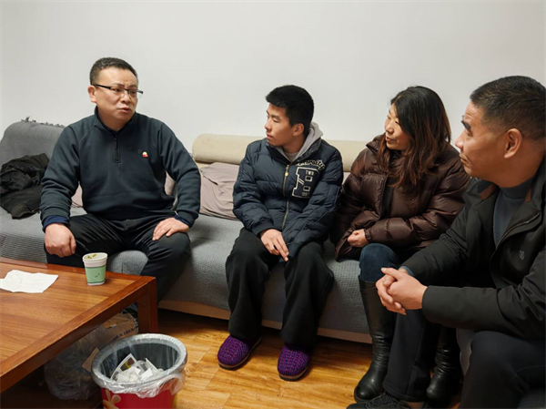 黨員教師家訪3.png 黨員教師家訪3.png